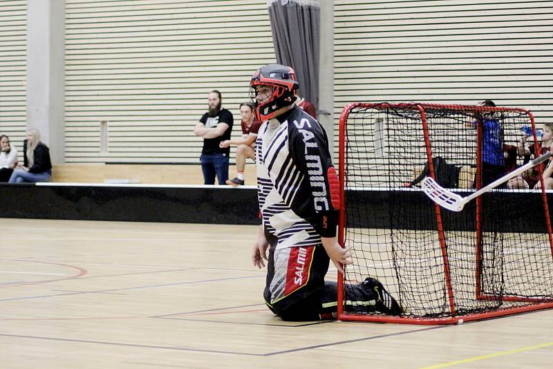 Z florbalového utkání třetí ligy juniorů  Kolín - Kutná Hora