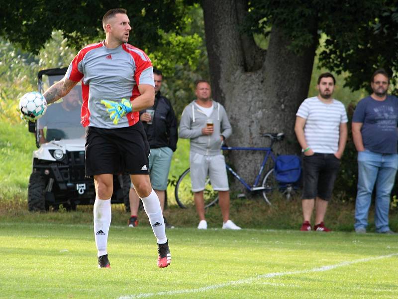 Fotbalová III. třída: FK Záboří nad Labem - TJ Sokol Červené Janovice 4:2 (2:1).