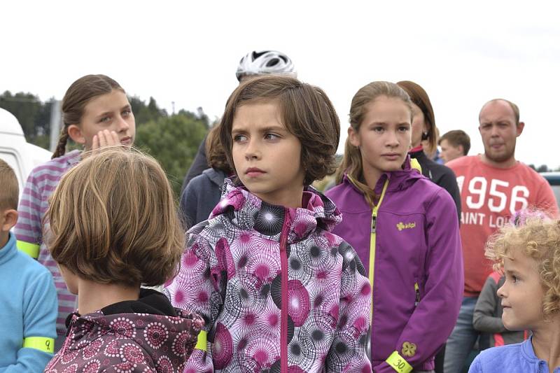 U rozhledny Bohdanka se závodilo na kolech.