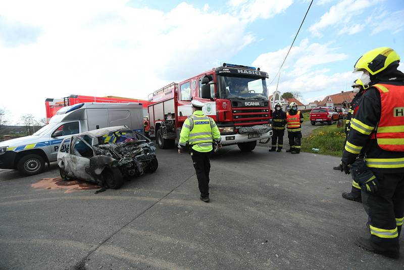 Tragická dopravní nehoda přibližně na úrovni Okřesanče v pátek 7. května 2021.