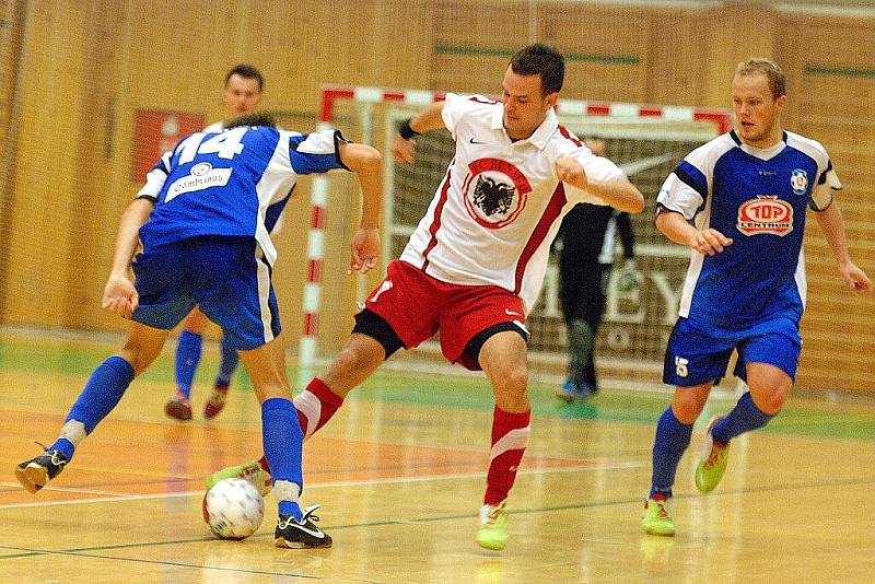 1. kolo 1. futsalové ligy: Benago - Torf Pardubice, 3. září 2010.