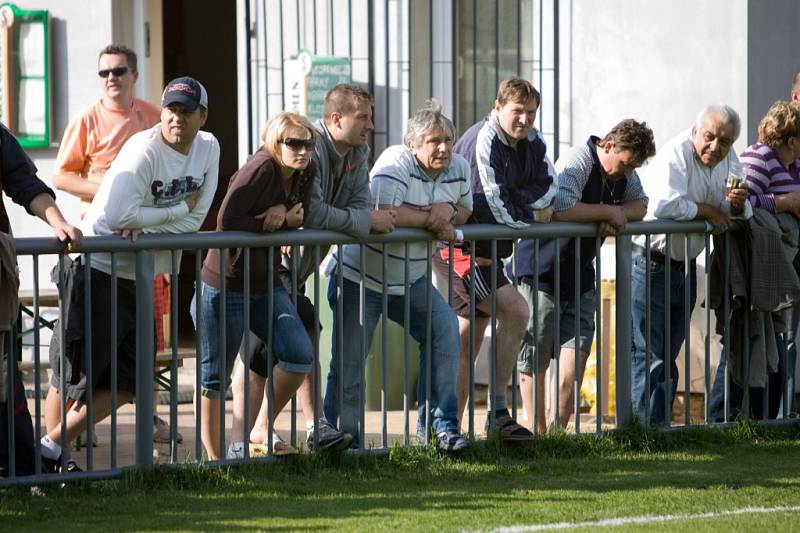 Z utkání I. A třídy U. Janovice - Čáslav B 0:7, sobota 9. května 2009