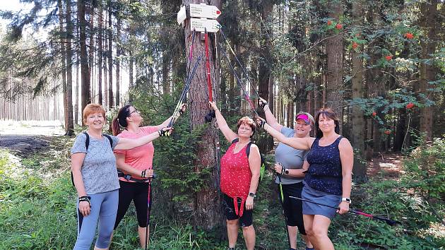 Výšlap z Bahna do Zbraslavic technikou Nordic walking.