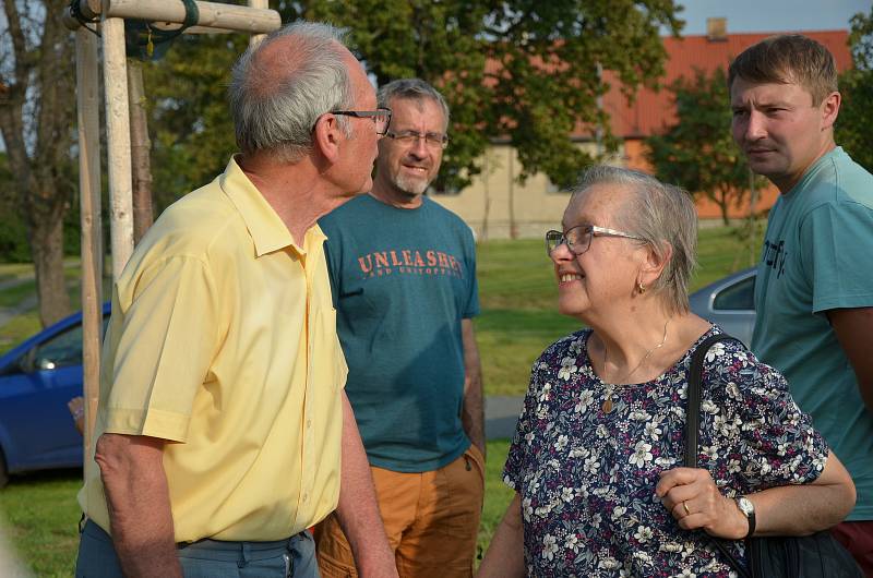 Úctyhodných 720 let oslavil v obci u Kutné Hory Spolek Hořanští.