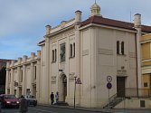 Stejně jako dějiny Národního divadla v Praze, také historii Dusíkova divadla v Čáslavi poznamenal velký požár.