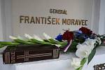 Vzpomínkový akt k 85. výročí podpisu Mnichovské dohody v kolumbáriu čáslavského hřbitova, kde jsou uloženy ostatky brigádního generála Františka Moravce.