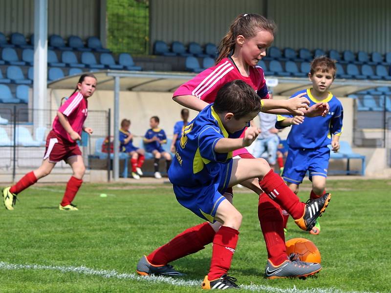 Fotbalový mistrovský turnaj mladších přípravek v Čáslavi: FK Čáslav C - Sparta Kutná Hora 7:6.