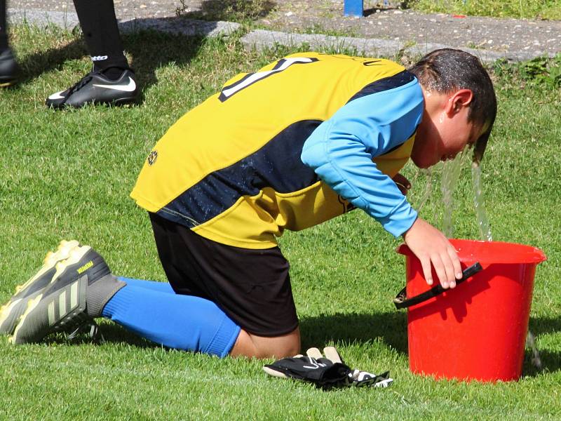 Z finálového turnaje Okresního fotbalového svazu Kutná Hora starších přípravek v Suchdole.