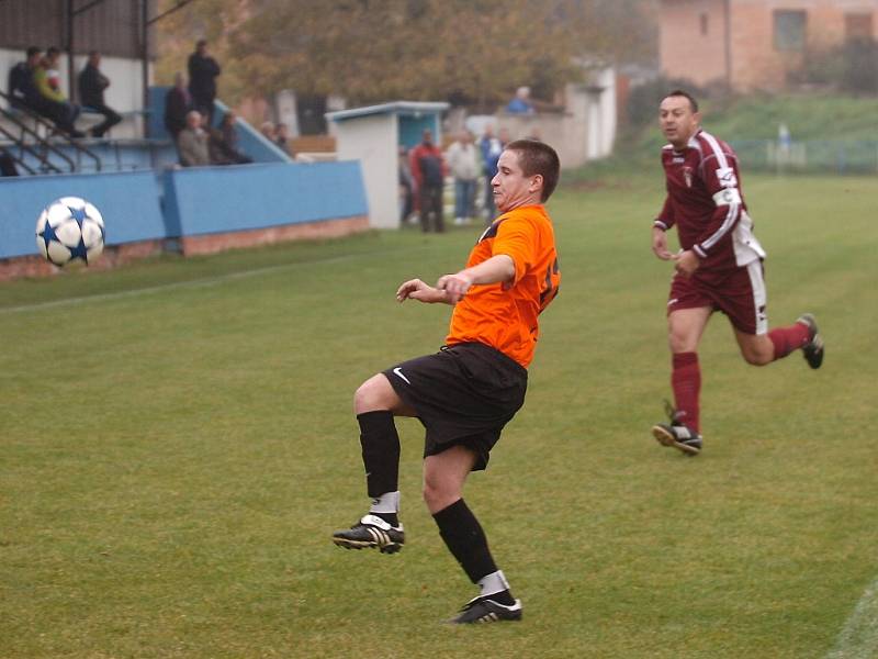 9. kolo okresního přeboru: Malín - Kutná Hora B 2:3, 20. října 2012.