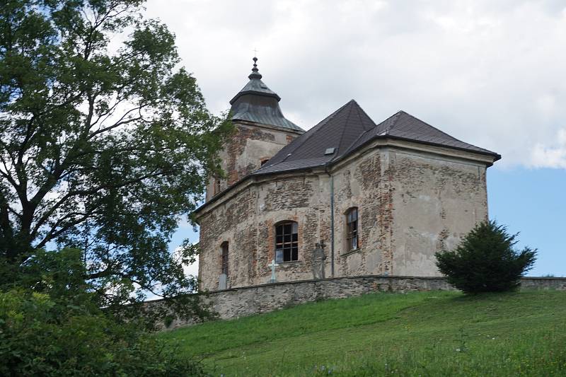 Kostel Nanebevzetí Panny Marie, Starkoč