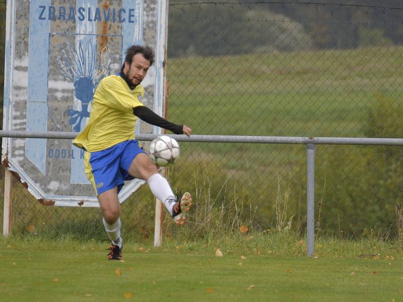 Utkání 7. kola okresního fotbalového přeboru: Zbraslavice - Sázava B 2:3.