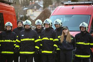 Předání nových vozů dobrovolným hasičům z Malína a Poličan 15. ledna 2024.