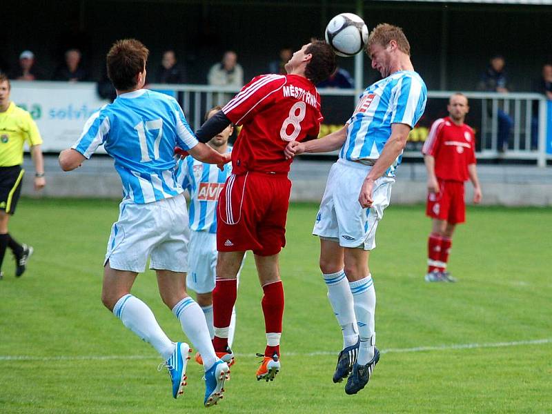 24. kolo II. ligy: Čáslav - Třinec 4:1, 1. května 2011.