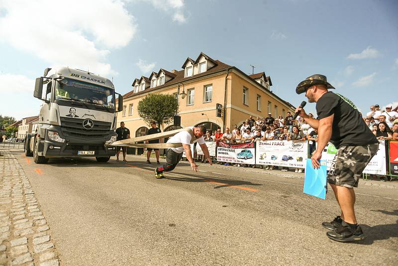 Strongman závody v Golčově Jeníkově v neděli 24. července 2021.