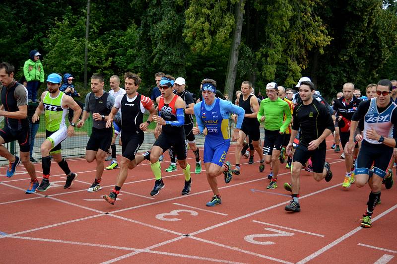 Čáslavský duatlon zdolalo šedesát pět sportovců.