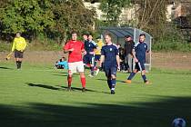 Z fotbalového utkání okresního přeboru Záboří nad Labem - Nové Dvory (0:1)