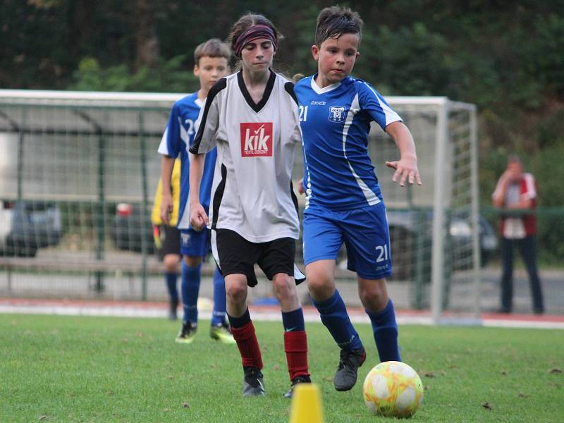 Fotbalový okresní přebor mladších žáků: FK Čáslav dívky - TJ Sokol Golčův Jeníkov 8:4 (4:1).