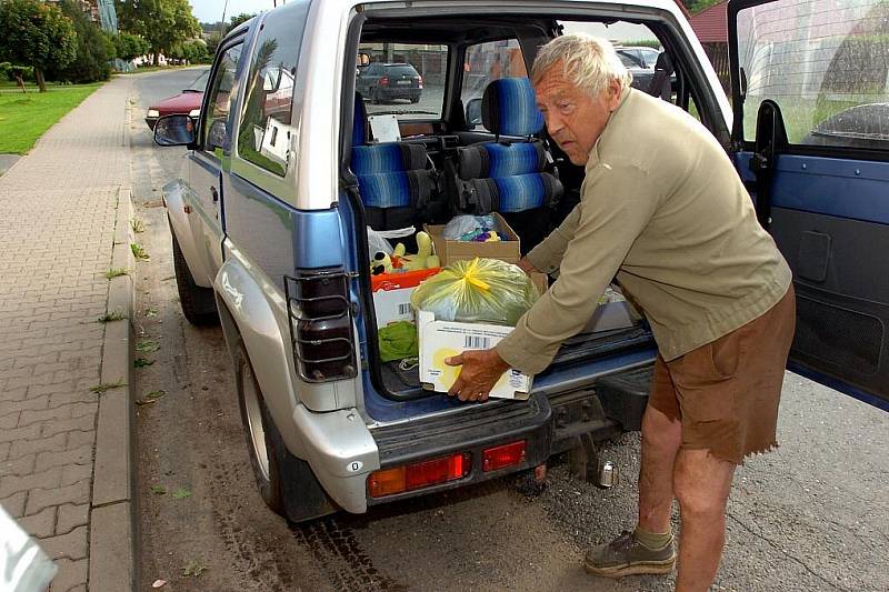 Močovičtí hasiči vezou pomoc do Jižních Čech