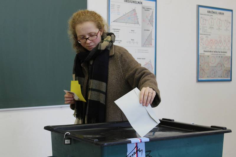 Druhé kolo prezidentských voleb 2018 v sobotu 27. ledna, Střední průmyslová škola v Kutné Hoře.