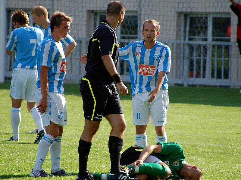 3. kolo II. ligy: Zenit Čáslav - Baník Sokolov, 15. srpna 2010.