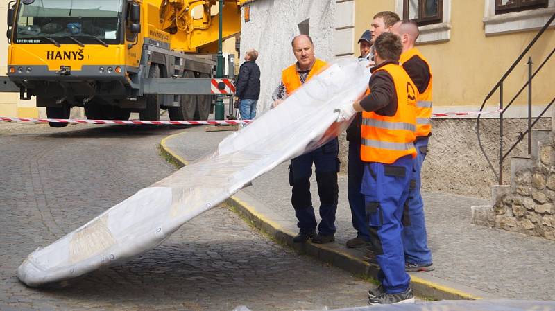 Instalace hodin na věž kostela sv. Jakuba