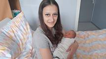 Adam Menšík se narodil 8. listopadu 2021 v 19:23 hodin v čáslavské porodnici. Vážil 2970 gramů a měřil 49 centimetrů. Domů do Čáslavi si ho odvezli maminka Klára a tatínek Pavel.