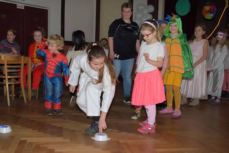 Olympiádou byl inspirován dětský karneval v Bohdanči.