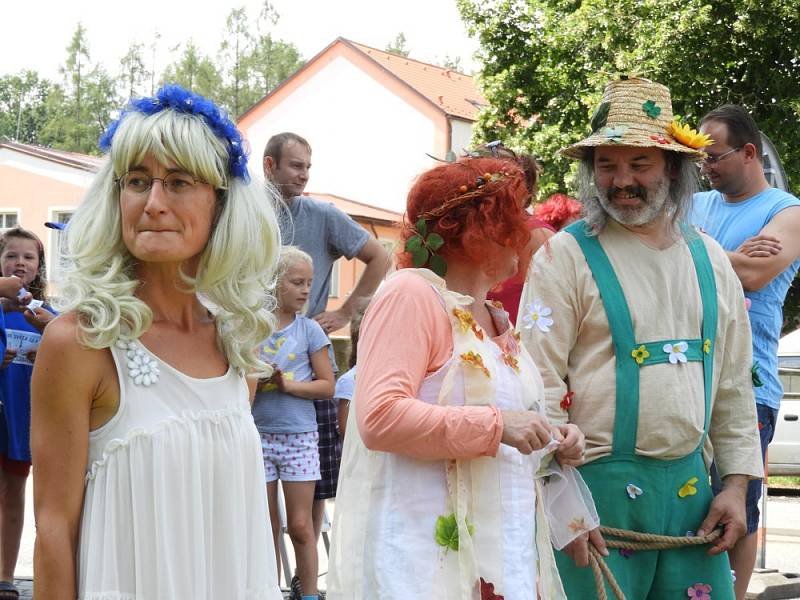 Tradiční čáslavská Neckyáda se konala na Podměstském rybníku.