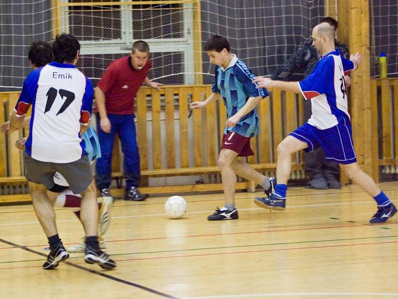 Dvanáctý hrací den Futsal ligy Restaurace Na Valech 