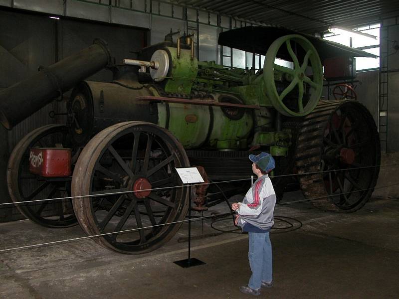 Přehlídka Pradědeček traktor v Muzeu zemědělské techniky v Čáslavi. Oračka