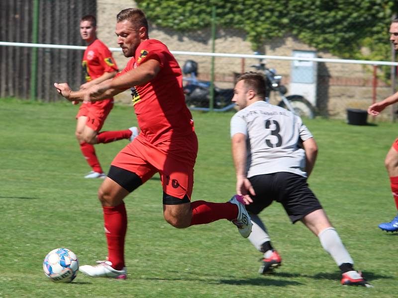 Předkolo Poháru Okresního fotbalového svazu Kutná Hora: TJ Sokol Červené Janovice - FK Záboří nad Labem 2:0 (1:0).