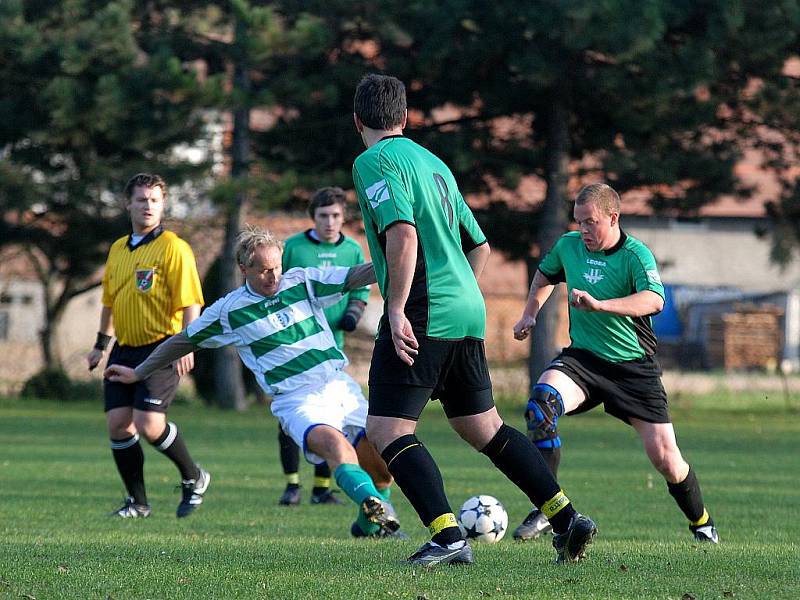 10. kolo III. třídy: Kluky - Sázava B, 23. října 2010.