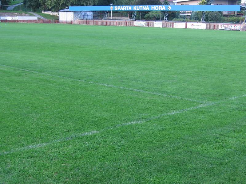 Fotbalový stadion Sparty Kutná Hora v Lorci.