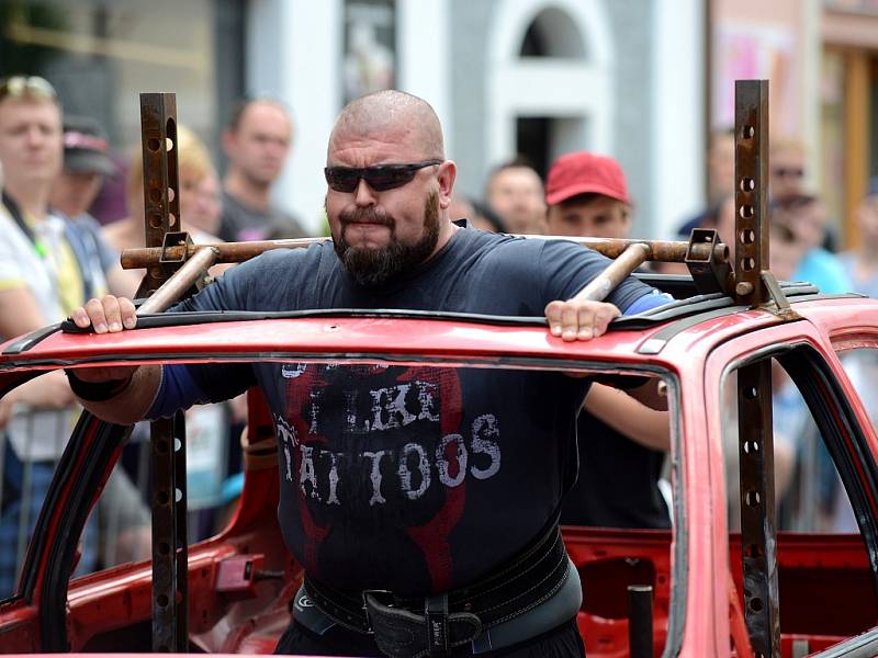 Závody strongman profi 2016 v Kutné Hoře, 18. června 2016.