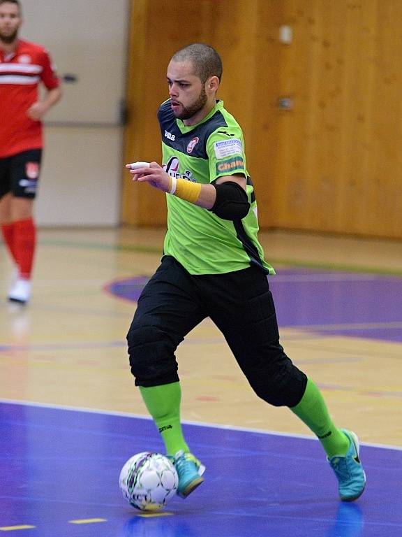 4. kolo CHANCE futsal ligy: Benago Zruč n. S. - Tango Hodonín 3:3, 7. října 2016.