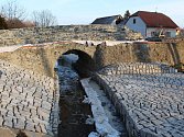 Oprava historického mostu v obci Kamenné Mosty.