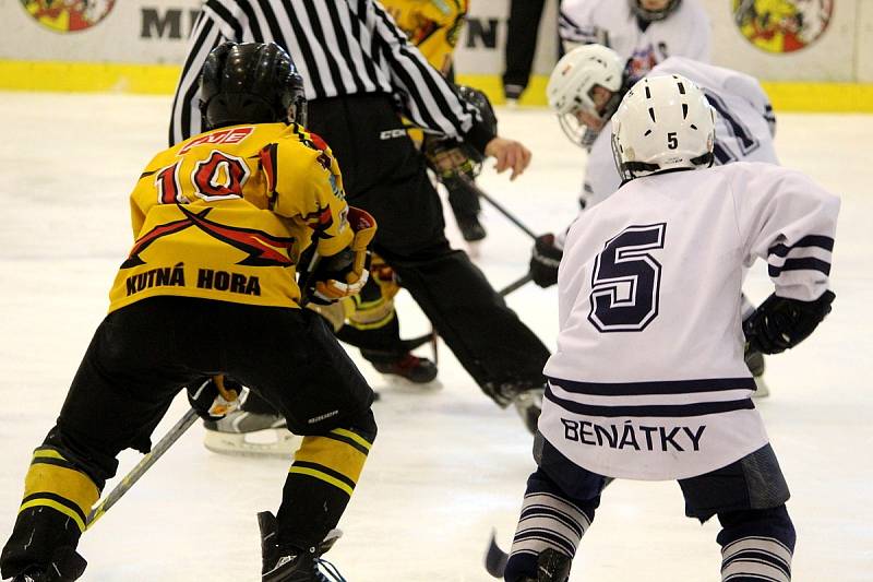 Hokejové mistrovské utkání krajské ligy mladších žáků: SK Sršni Kutná Hora - HC Benátky nad Jizerou 2:5 (1:1, 1:2, 0:2).