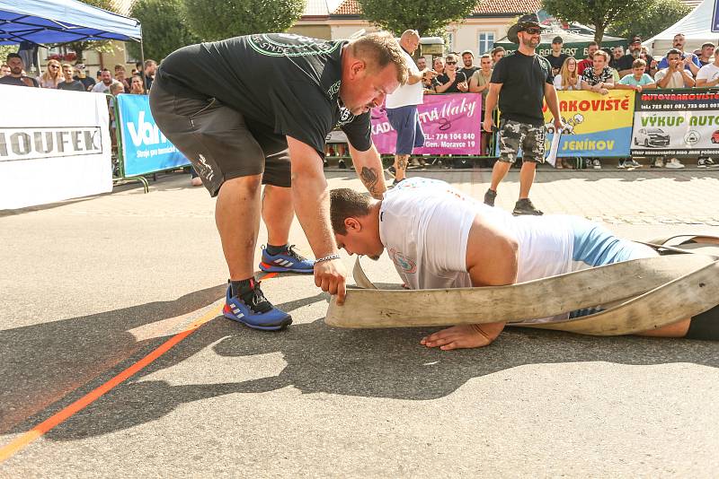 Strongman závody v Golčově Jeníkově v neděli 24. července 2021.