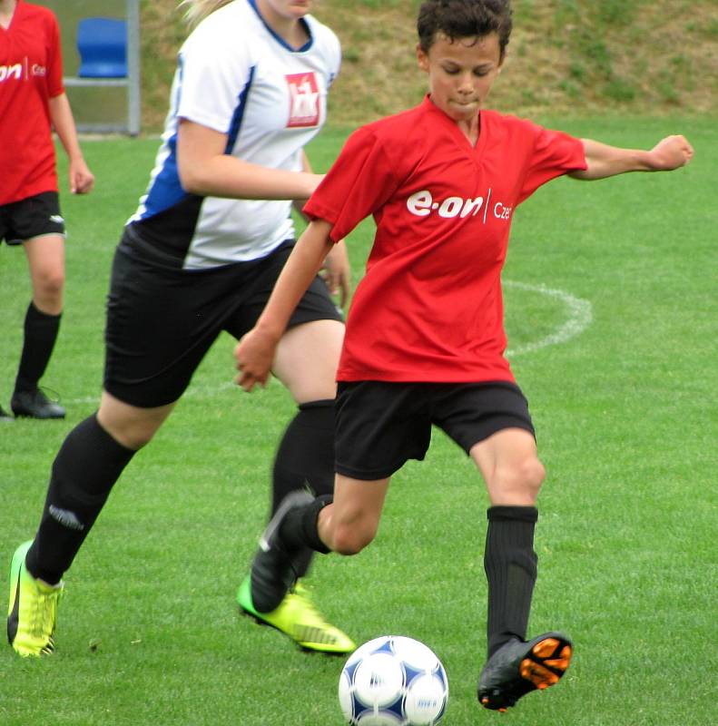 První finále okresního přeboru mladších žáků, neděle 4. června 2017: Sokol Družba Suchdol - FK Čáslav E 1:7.