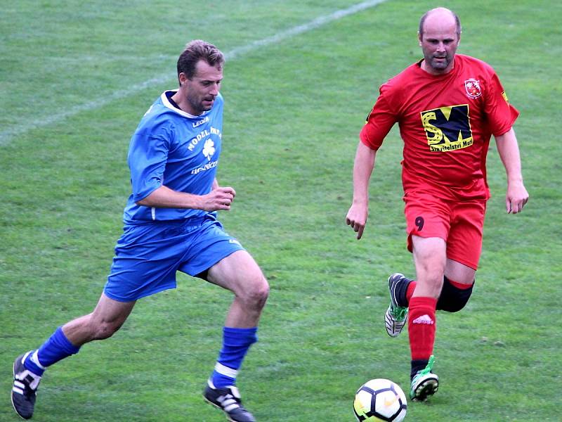 Fotbalová III. třída: TJ Sokol Paběnice B - TJ Sokol Červené Janovice 2:0 (1:0).