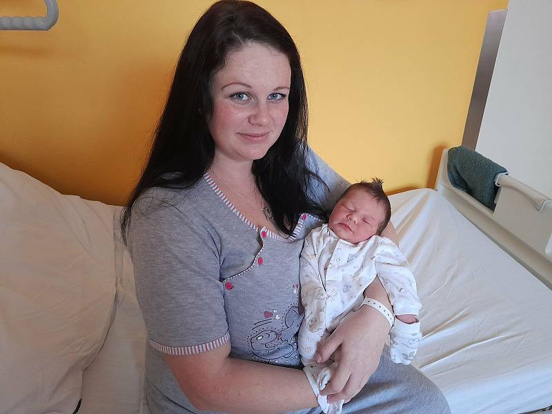 Aneta Břízová se narodila 9. listopadu 2021 v 17:21 v čáslavské porodnici. Vážila 3600 g a měřila 50 cm. Domů do Černín si ji odvezli maminka Veronika, tatínek Michal a pětiletý bráška Jiřík.