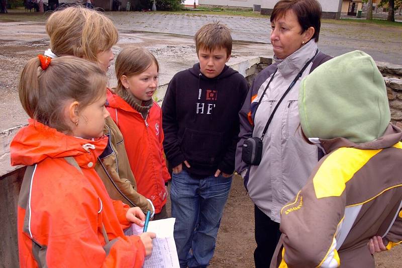 Hlídky mladých zdravotníků pod Vlašským dvorem