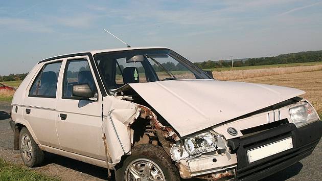 Dopravní nehoda u Damírova, při které vysoce postavený úředník z ministra vnitra Vladimír Zeman utrpěl komplikovanou zlomeninu levé stehenní kosti.