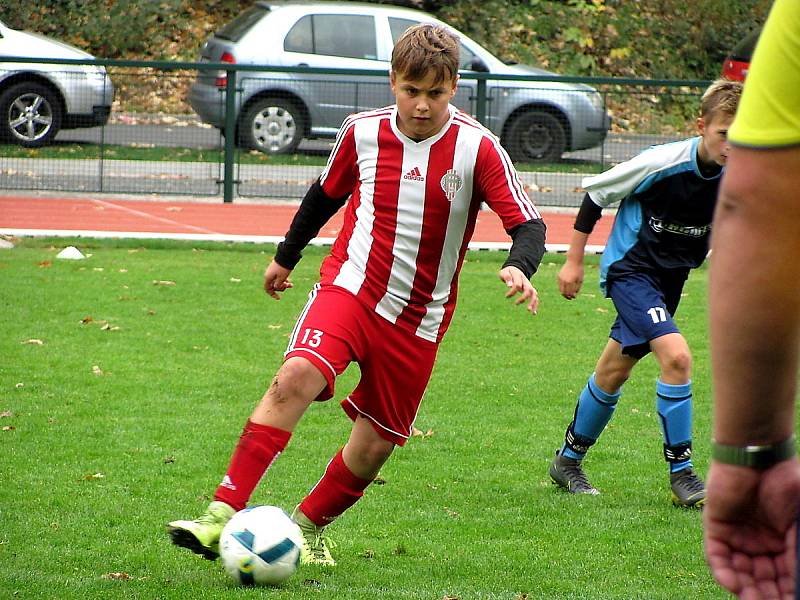 Česká fotbalová liga mladších žáků U13: FK Čáslav - FK Viktoria Žižkov 2:9 (1:2, 0:3, 1:4).