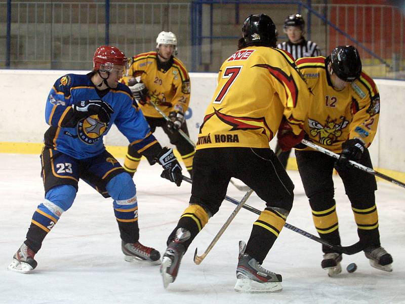 Krajská soutěž mužů: SK Sršni K. Hora - Hořovice 5:2, 25. února 2012.