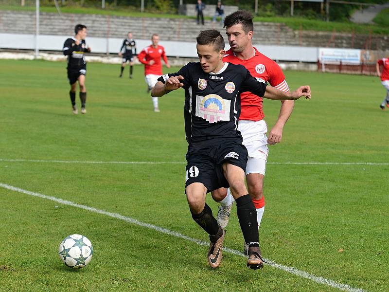 Zápas krajského fotbalového přeboru vyhrála Kutná Hora 2:1 nad Tuchlovicemi.