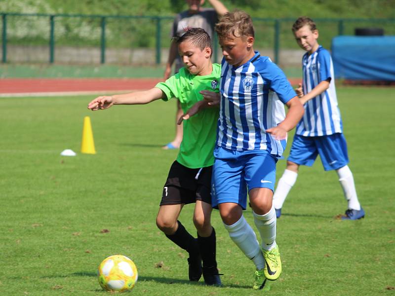 Fotbalový přípravný zápas mladších žáků U13: FK Čáslav - FK Admira Praha 13:2 (4:1, 3:1, 6:0).