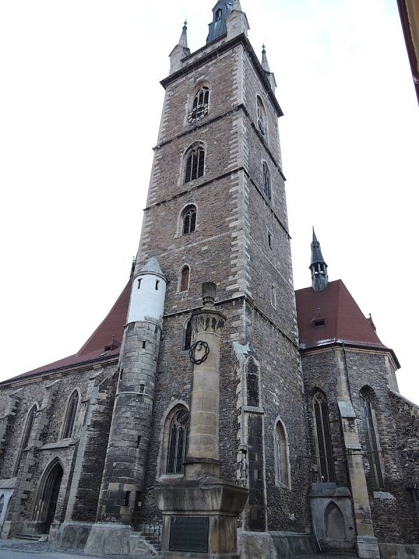 Kostel sv. Petra a Pavla v Čáslavi.