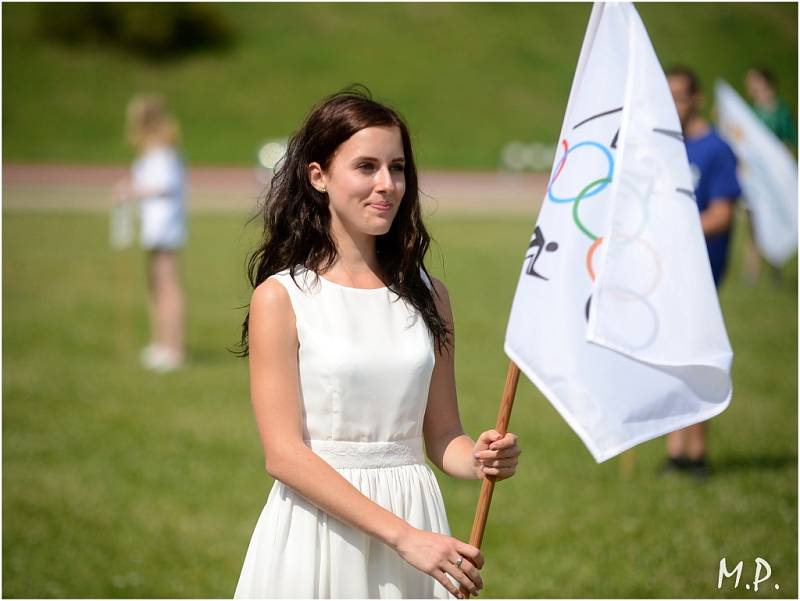 Zuzana Hejnová pomohla zahájit Městské hry 6. olympiády dětí a mládeže v Kutné Hoře, 12. června 2014.