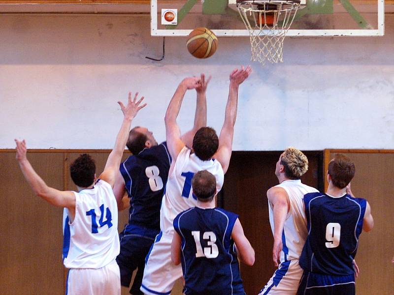 2. zápas čtvrtfinále KP I.: Kutná Hora - Kolín B 76:67, 11. března 2012.